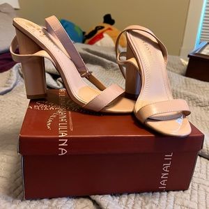 Nude size 8 Milani heels